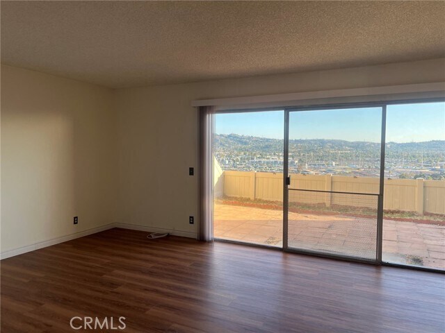 Foto del edificio - 238 Hillcrest Dr