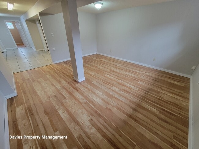 Building Photo - 10316-10156 156 St NW