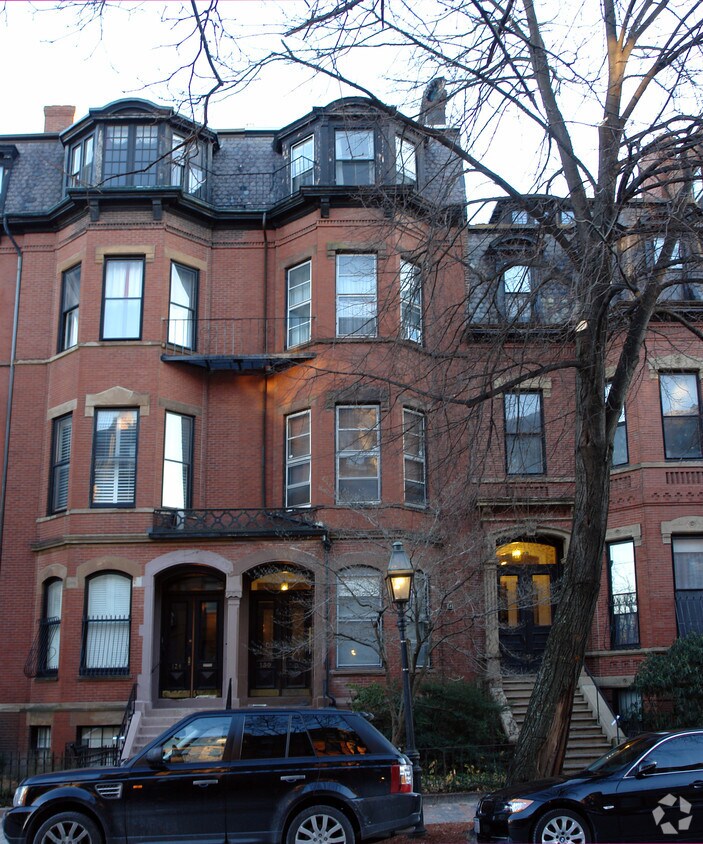 Primary Photo - 130 Marlborough St