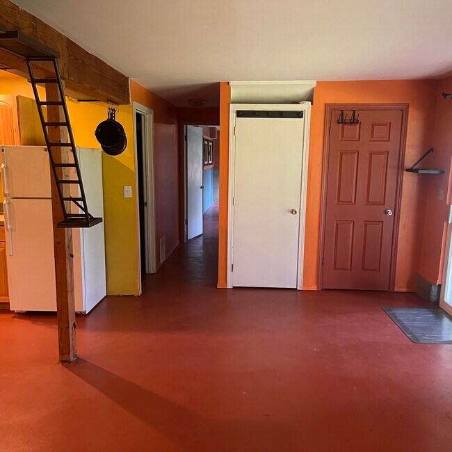 Foto del edificio - 4021 29th Ln NE