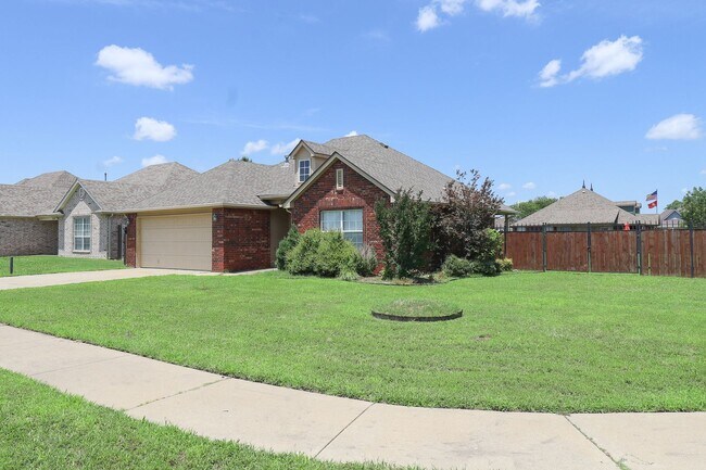 Foto del edificio - 3 Bed / 2 Bath in Collinsville!