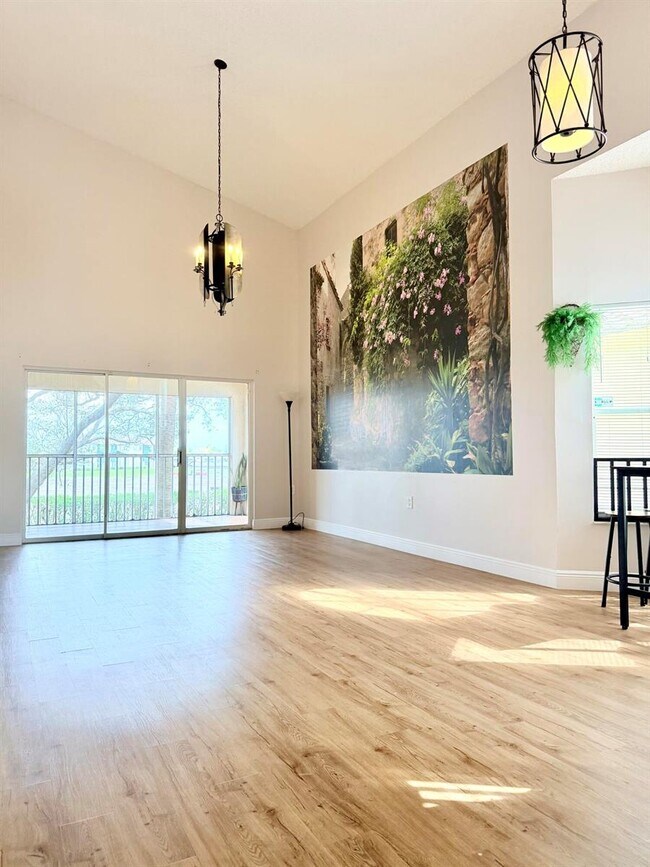 Foto del edificio - 13206 Glenmoor Dr