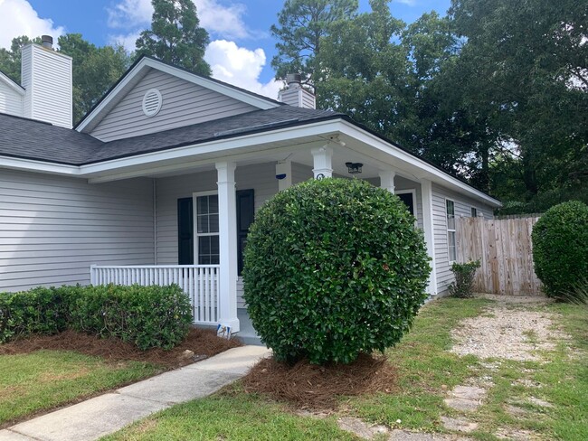 Building Photo - House in Brookhaven!