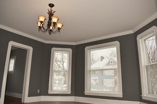 Sala de estar - 533 W Gray St