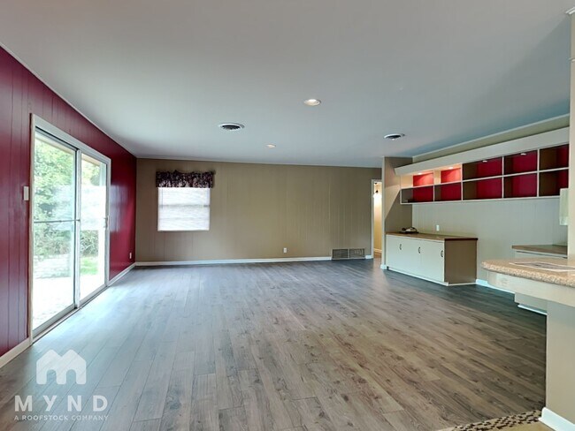 Foto del edificio - 7527 Quail Run Dr