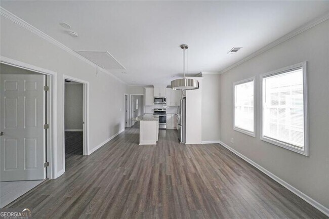 Building Photo - 983 Harwell St NW