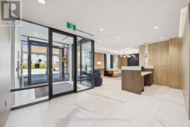 Building Photo - 1010 Dundas St E