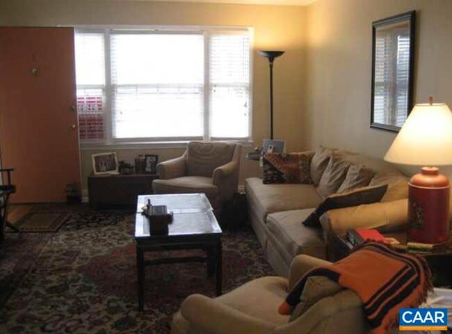 Building Photo - 111 Hessian Hills Ridge