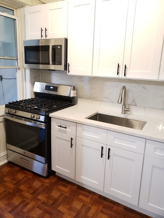 Foto del edificio - 3510 N Broadway