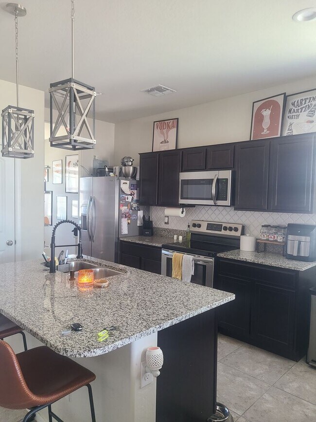 Foto del edificio - 3 Bedroom, 2 Bath Home Available 08/01/25!!