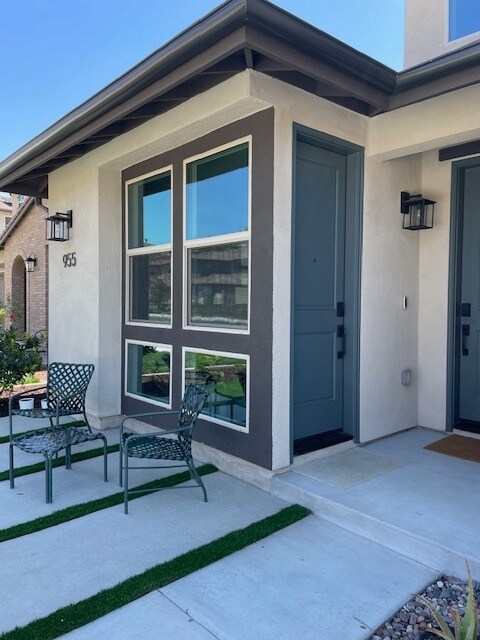 Front door to ADU - 955 Lindbergh Dr