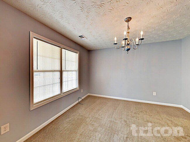 Foto del edificio - 1710 Meadow Trace