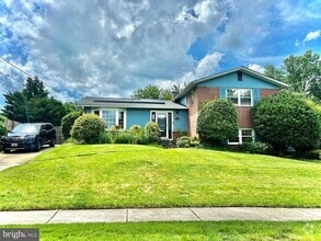 Building Photo - 10202 McGovern Dr