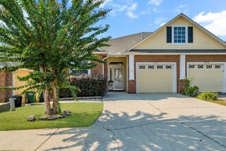 Building Photo - 5511 Hampton Woods Way