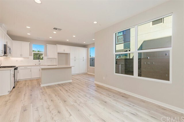 Building Photo - 155 Alienta Ln