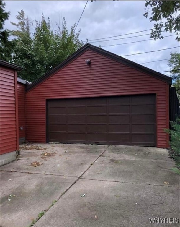 Building Photo - 106 E Morris Ave