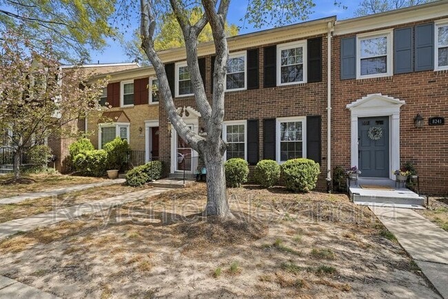 Building Photo - 8239 Dr Craik Ct