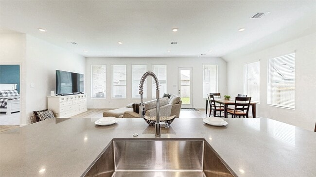 Foto del edificio - 711 Hooks Trl