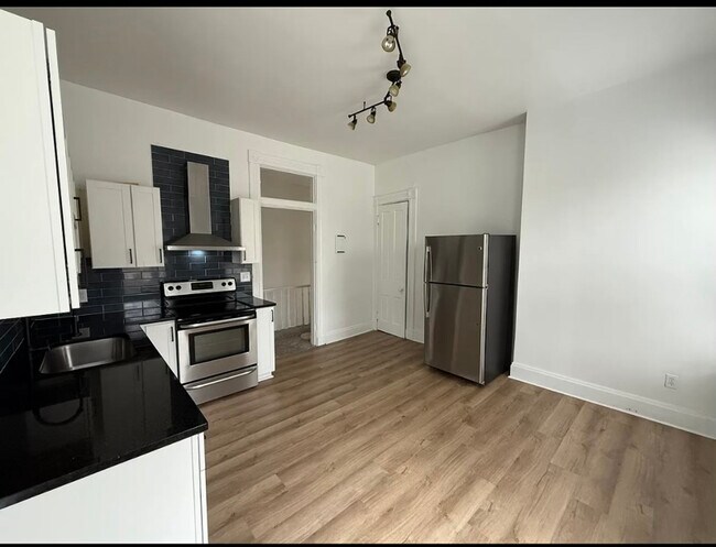 Photo - 532 Grand Ave Apartment