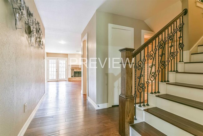 Foto del edificio - 14122 Misty Meadow Ln