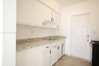 Building Photo - 800 83rd St