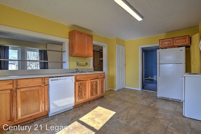 Building Photo - 2 br, 1 bath House - 1801 E Millard St