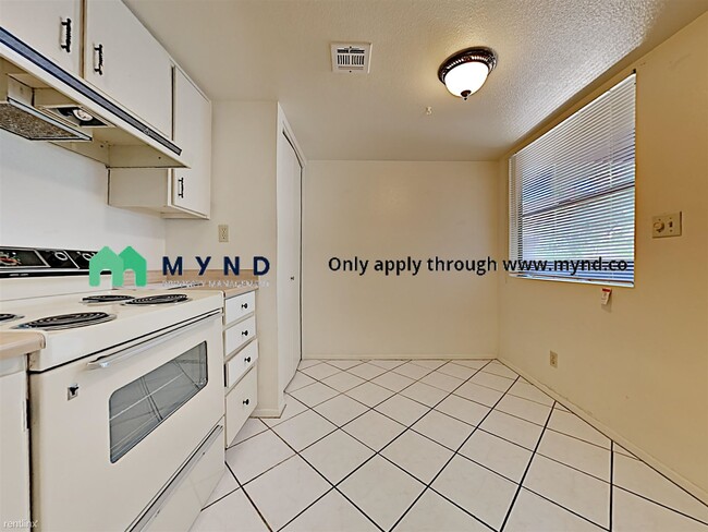 Building Photo - 1 br, 1 bath  - 1730 W Emelita Ave Apt 2097