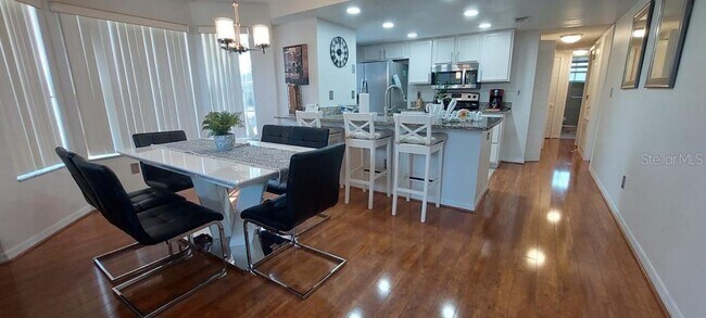 Building Photo - 5017 Laguna Bay Cir