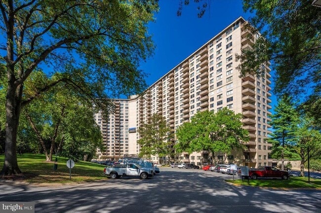 Photo - 5225 Pooks Hill Rd Apartment