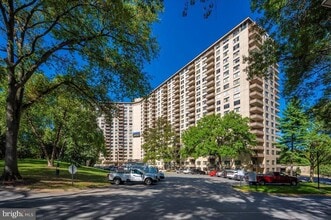 Building Photo - 5225 Pooks Hill Rd