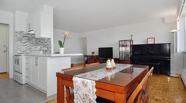 Photo du bâtiment - Central Park Place (B)