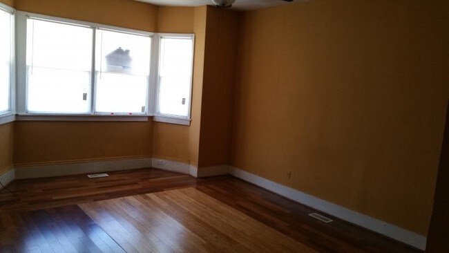 Foto del edificio - 2314 Chestnut Ave