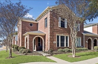 Building Photo - 152 Leonard St