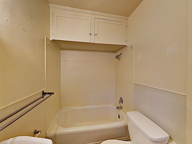 Foto del edificio - Studio, 1 bath  - 303 S 2nd St Apt 3 Apt 3