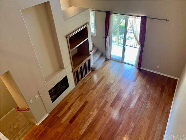Building Photo - 16 Vinca Ct