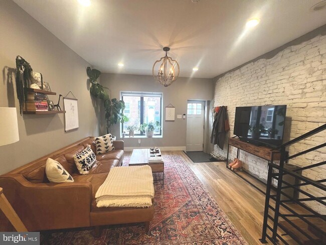 Foto del edificio - 1929 Dudley St