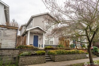 Building Photo - 1712 26th Ave S