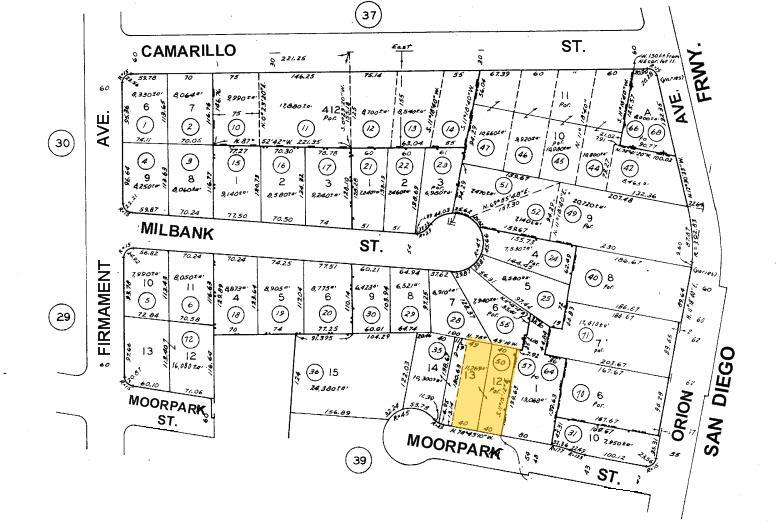 Building Photo - 15461 Moorpark St