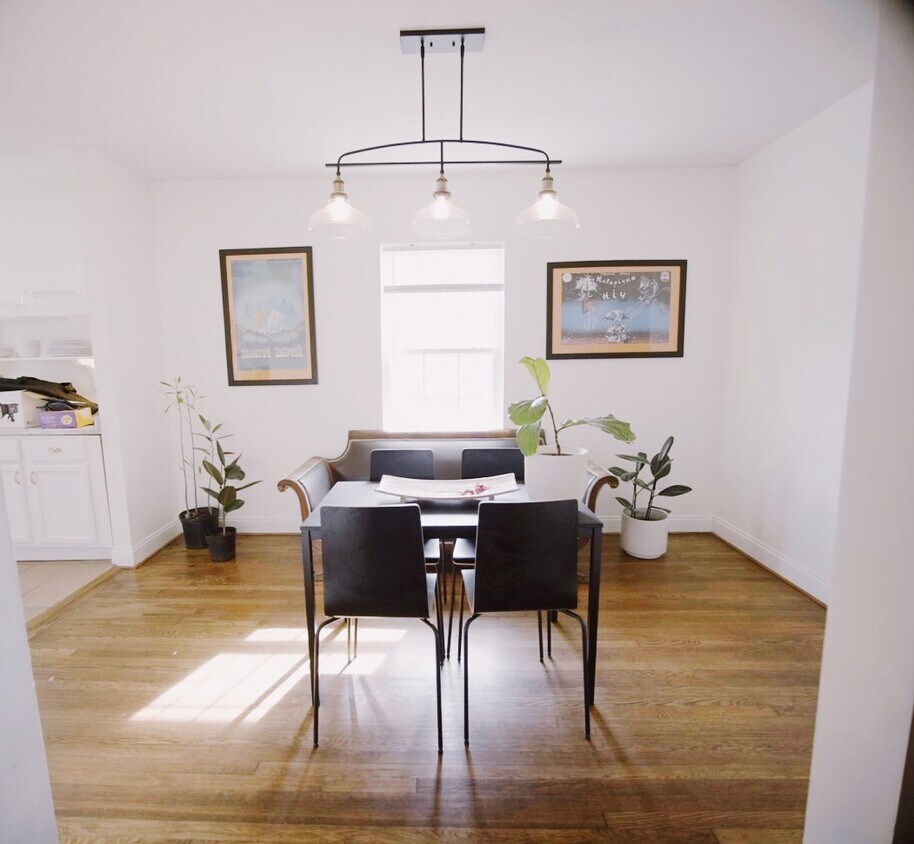 Foto principal - 1208 Greenwood Rd
