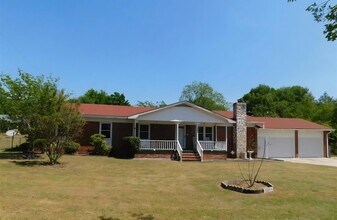 Building Photo - 174 Richardson Blvd