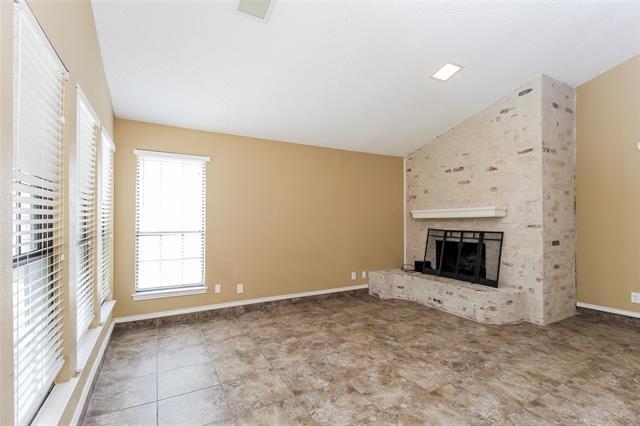 Building Photo - 4812 Applewood Rd
