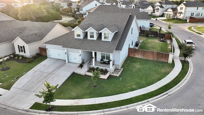 Building Photo - 245 Orchard Park Dr