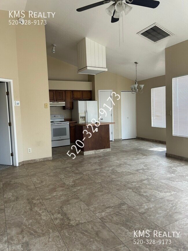 Foto del edificio - 2 Bed / 2 bath Townhouse - OWNER/AGENT