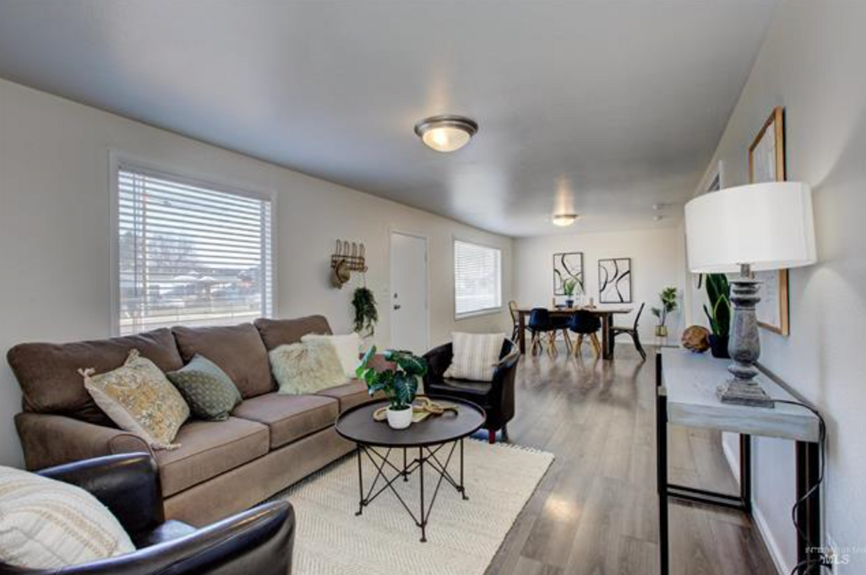 Primary Photo - Garden City Home Close to the Boise Greenb...