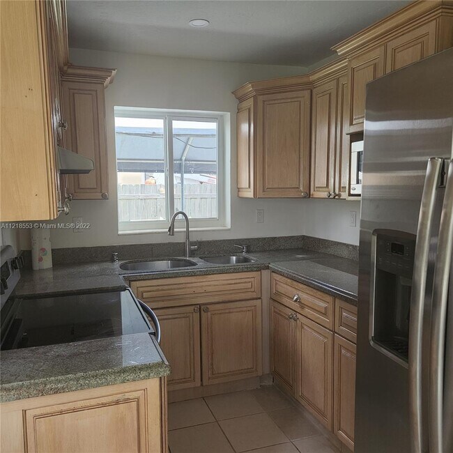 Foto del edificio - 20210 SW 112th Ave