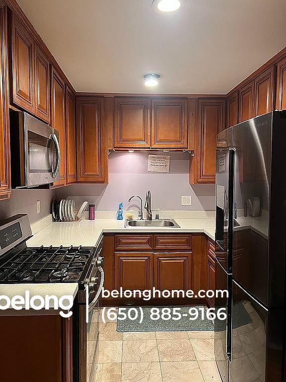 Building Photo - 38228 Paseo Padre Pkwy