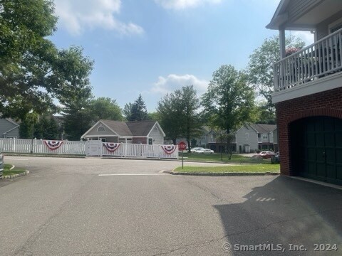 Building Photo - 285 Mayfield Dr