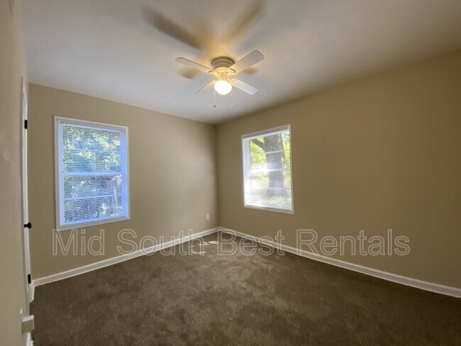 Building Photo - 3547 Madewell St