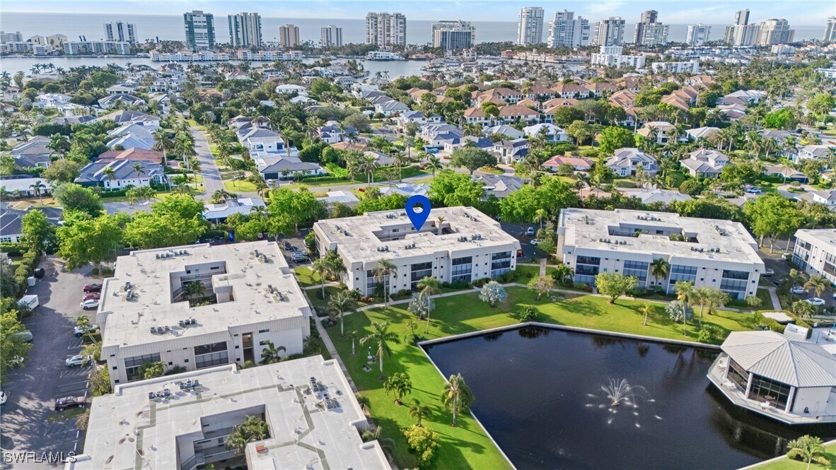 Primary Photo - 788 Park Shore Dr