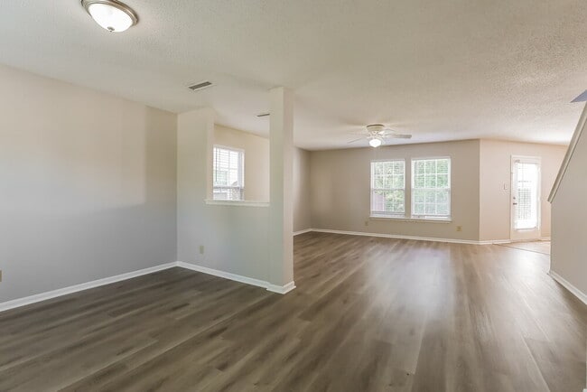 Building Photo - 10841 Zimmerman Ln